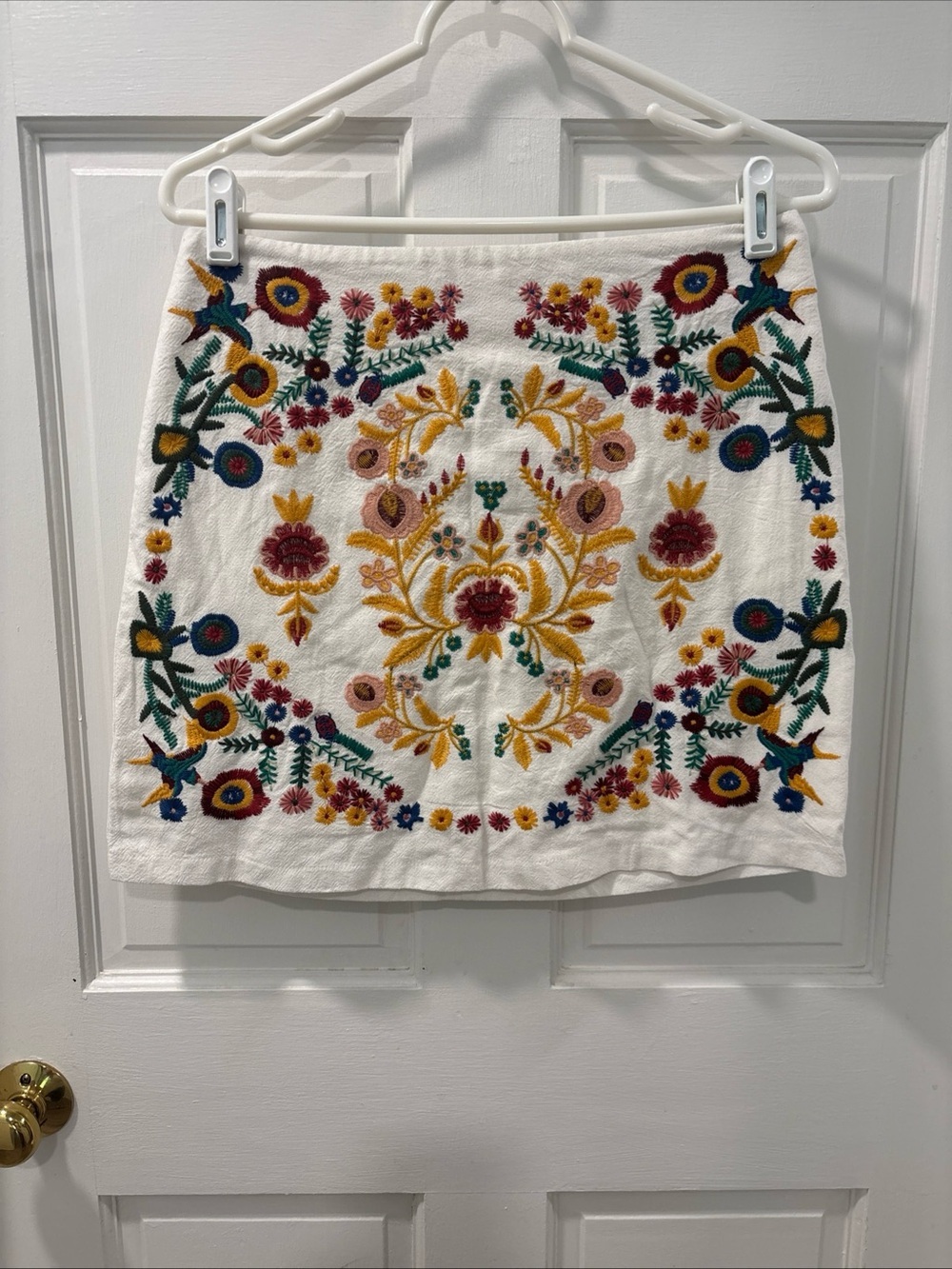 Umgee Women’s Embroidered Mini Skirt Size Medium Floral Festival Boho NWT